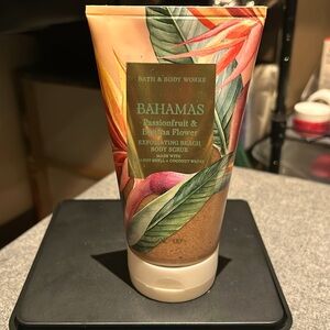 Bath & Body Works Bahamas Passionfuit & Banana Flower Exfoliating Body Scrub